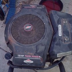 18 Horse Engine For Riding Mower Or Whatever 2 Cylinders