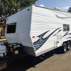 2007 Rampage Toy Hauler Camper Trailer 