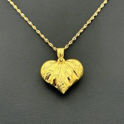 14k solid yellow gold Heart pendant charm 2.5 grams