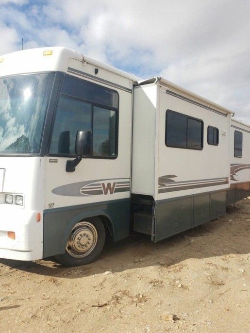 MotorHome 2001