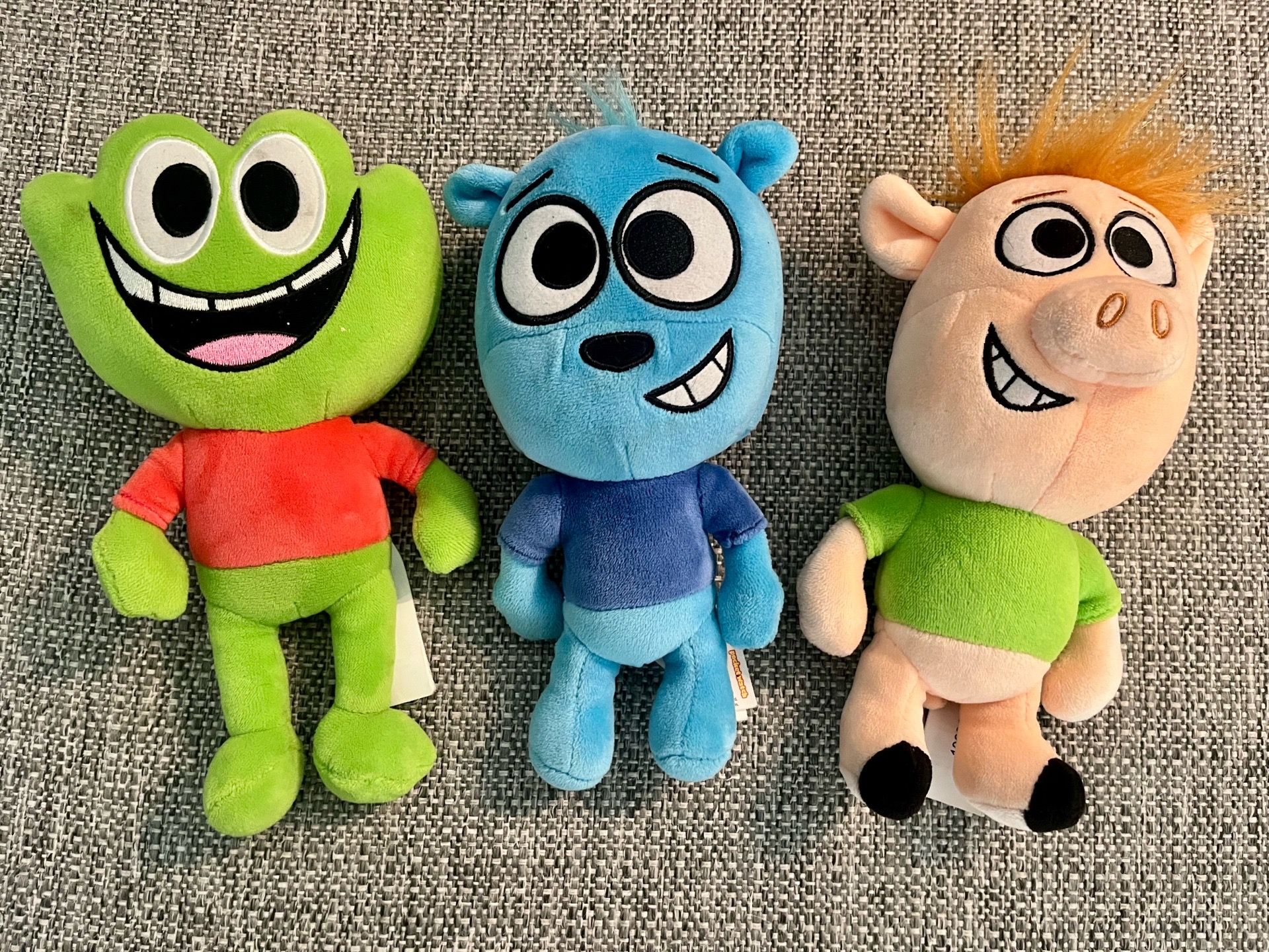 3 Hobbykids Plushies