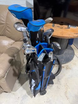 Strata Golf Club Set with Stand Bag