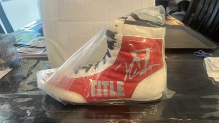 Signed by Julio Cesar Chavez Title Boxing Boot
