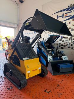 New Skid Steer Loader Stand On Skid Steer Loader For Sale!