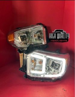 Toyota tundra 2014-2022  HEADLIGHTS