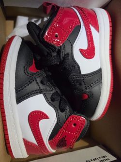 AIR JORDAN 1 MID SE Toddler sz 4c
