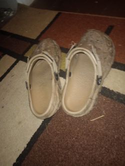 Crocs Size 9/5 For Only $20