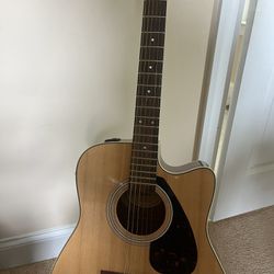 Acoustic Guitar Yamaha FX335C