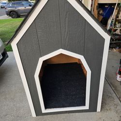 Sweet Dog House