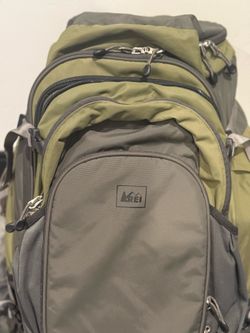 REI Co-op Grand Tour 85L Travel/Backpacking Pack with Detachable Daypack – Excellent Cond./Like New