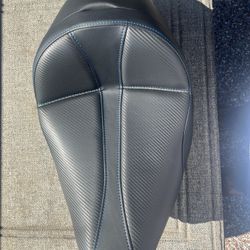 Saddlemen Dominator seat & Backrest
