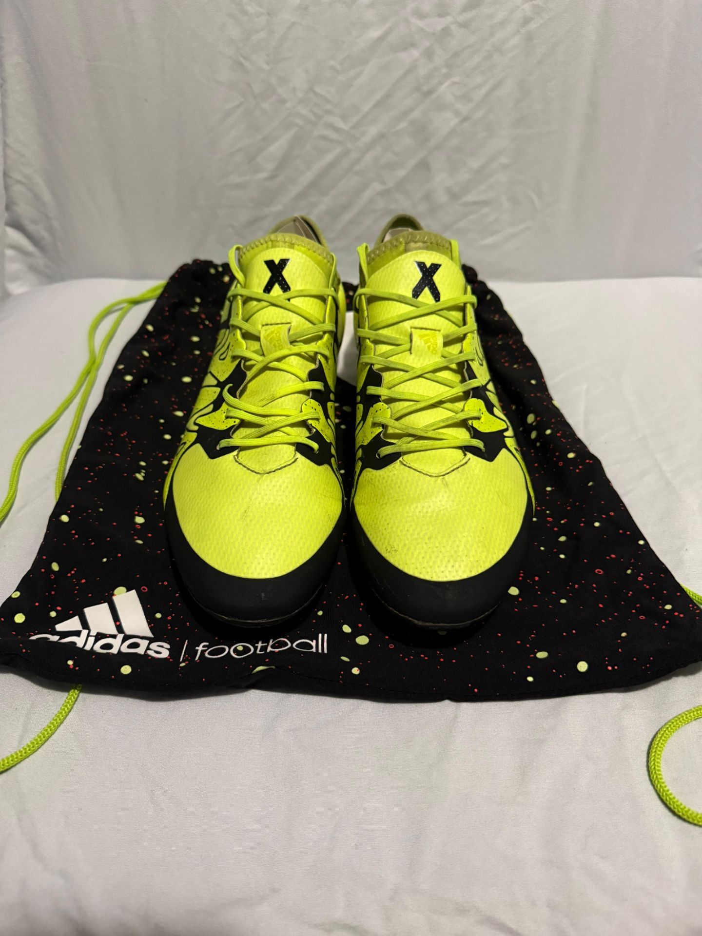 Adidas X 15.1 Soccer Cleats – Mens Size 11.5– Like New. Includes original box (some wear)