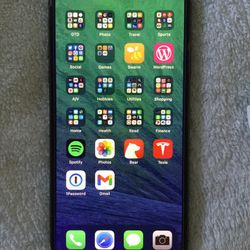 iPhone 11 Pro Max 256 GB *UNLOCKED*