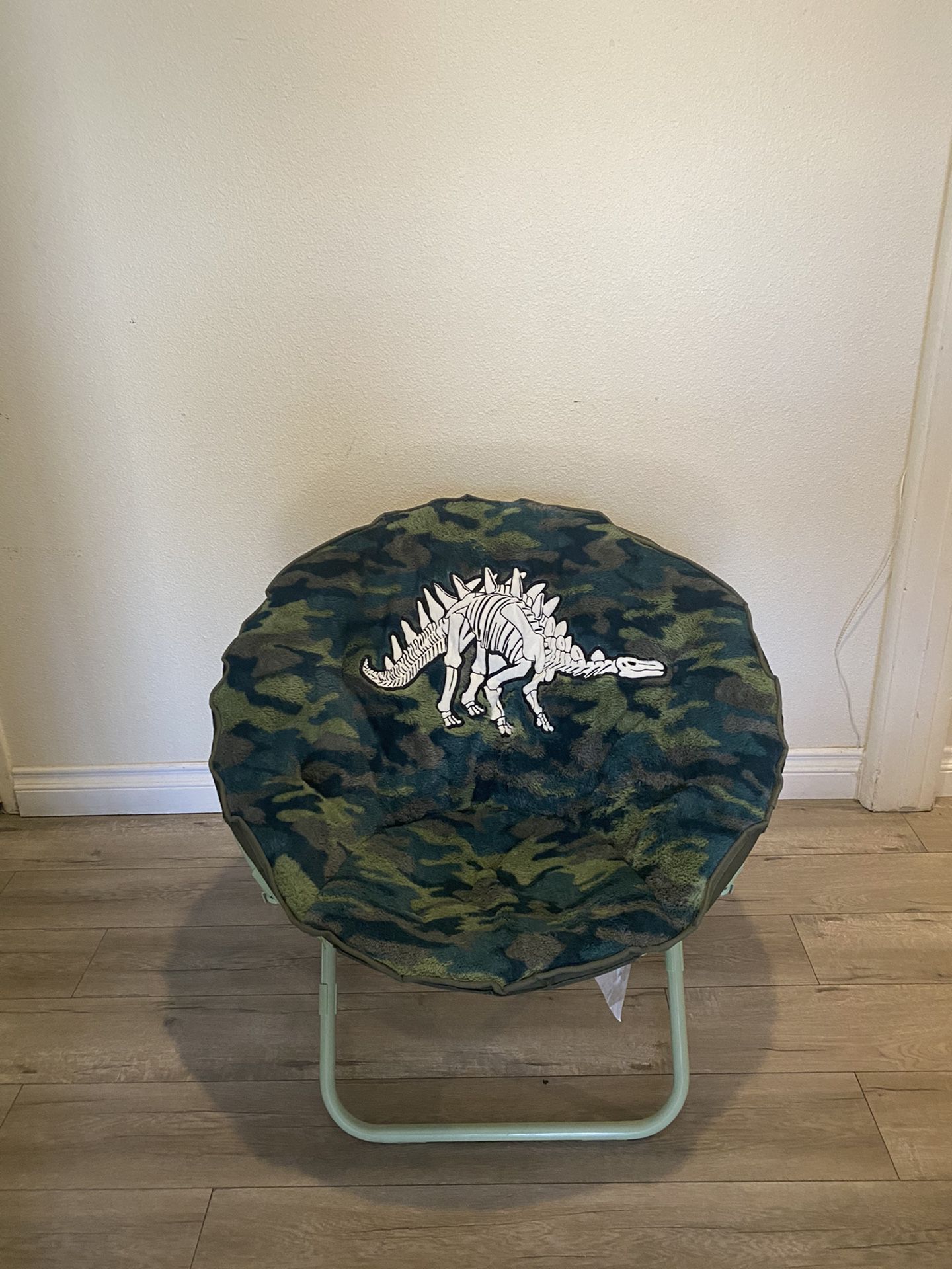 dinausaur Saucer Chair 