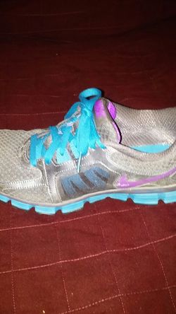 Nike dual fusion st2