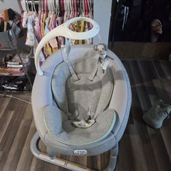 Baby Graco Swing 