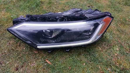 2019 Volkswagen jetta GLI LED head light