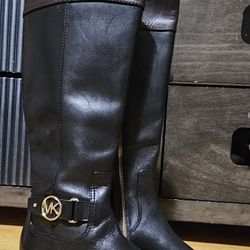 Michael Kors Womens Harland Riding Boot Size: US6.5
Tall Black Brown Leather MK