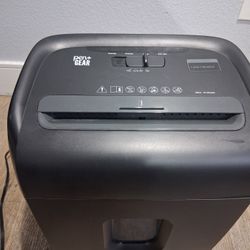 Pen +Gear Paper Shredder