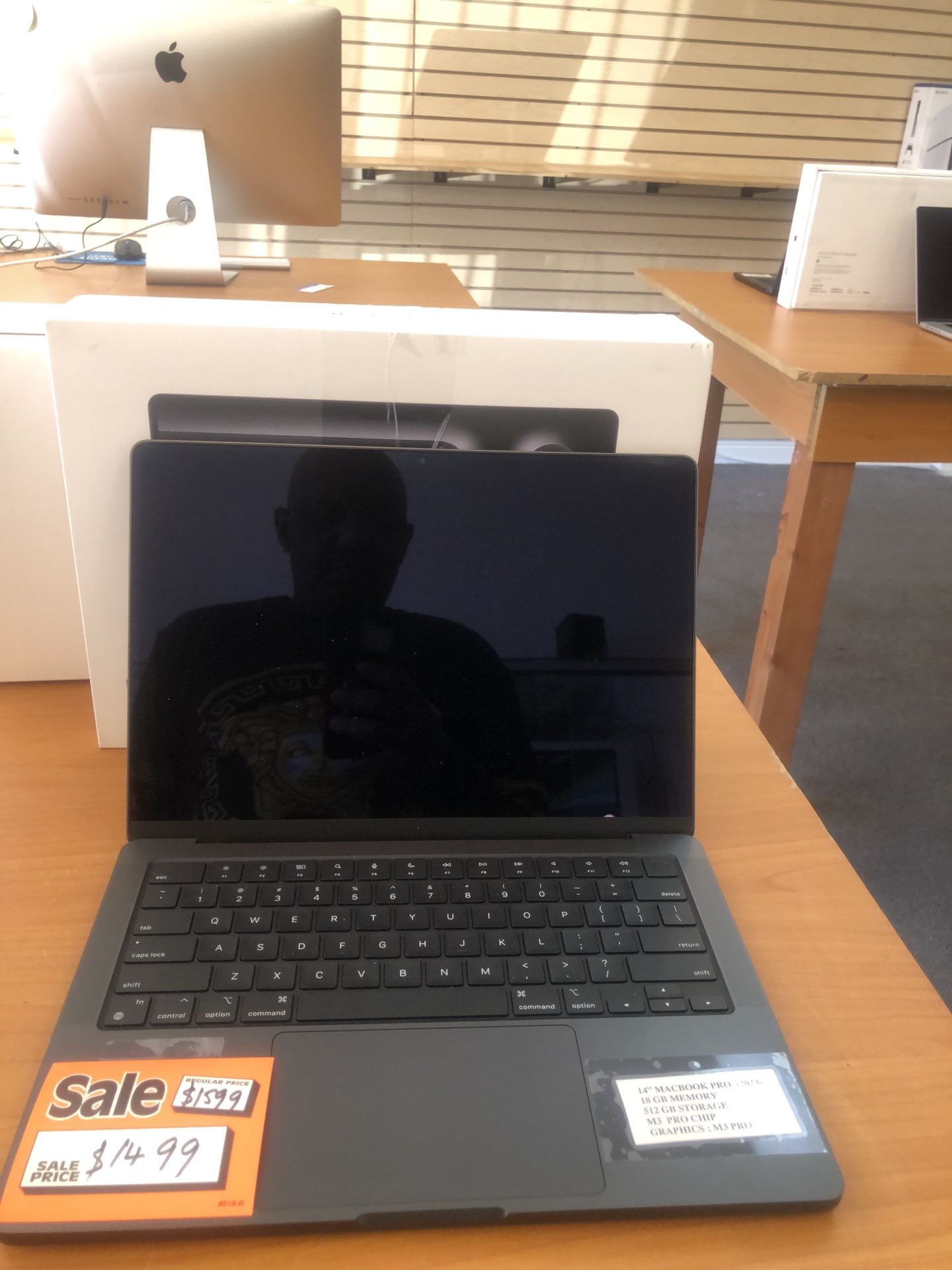 (2023) 14” MacBook Pro / 18 GB Memory / 512 GB SSD / M3 Pro Chip