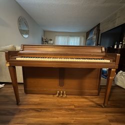  Wurlitzer piano