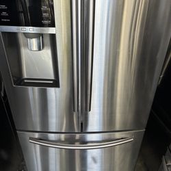 REFRIGERATOR SAMSUNG 33” 3 Doors 