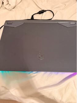 MSI GE76 RAIDER 11UH GAMING LAPTOP