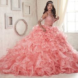 Pink crop top quinceanera dress for Sale in Riviera Beach, FL - OfferUp