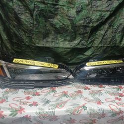 2022-24 Honda Civic Only Right Headlight