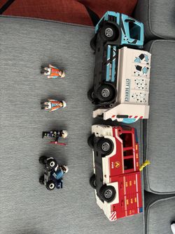 Playmobil trucks in excellent condition