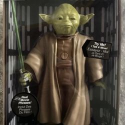 Star Wars TALKING YODA Action Figure 9" 