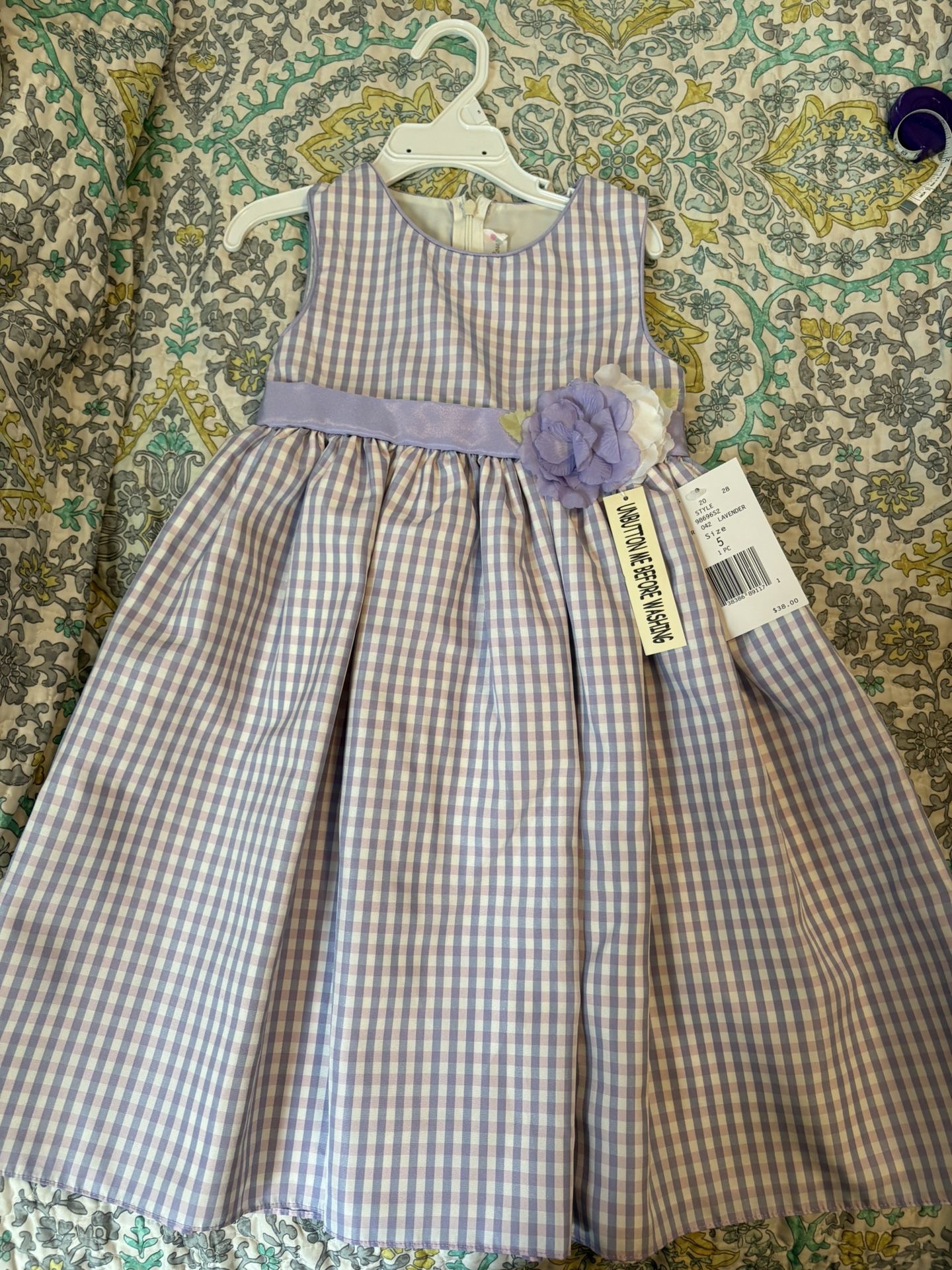 Brand New Girls Size XS kids (4-5) Flower Dress - clothes - Simi valley