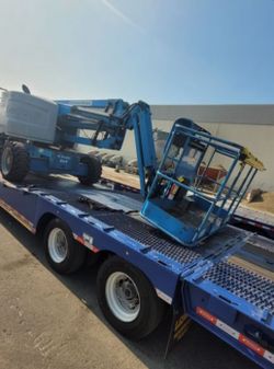 Genie Articulating Boom