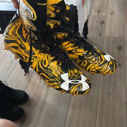 Under Armor Cleats Size 10 USA