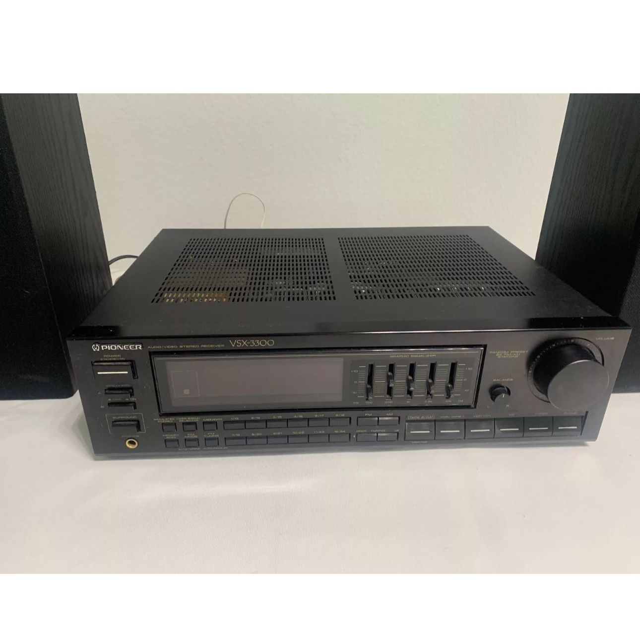 Pioneer Stero VSX-330 Audio/ Video Stereo Receiver 2 Bose Speakers Model 21