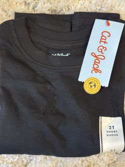 Cat & Jack Black Tshirt 2t