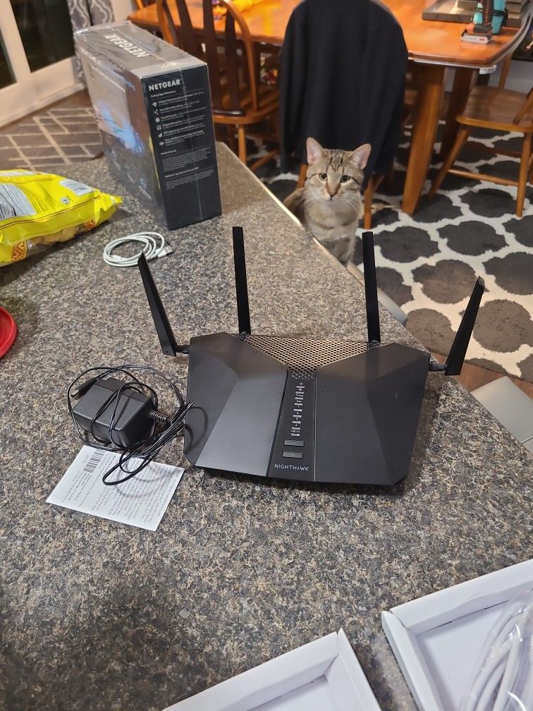 Netgear NIGHTHAWK AX4300 WiFi  6 Router