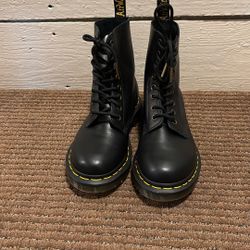 Dr. Marten’s Boots Size 4 UK *READ DESCRIPTION*