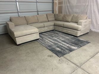 Living Spaces 3pc Cream U-Shaped Sectional