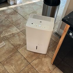 Dehumidifier 