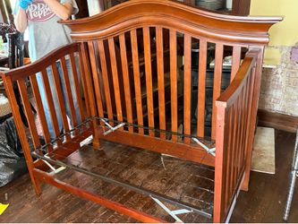 Toddler bed