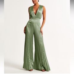 Abercrombie and Fitch Giselle Pleated Jumpsuit Sage Green XXSP xxs petite