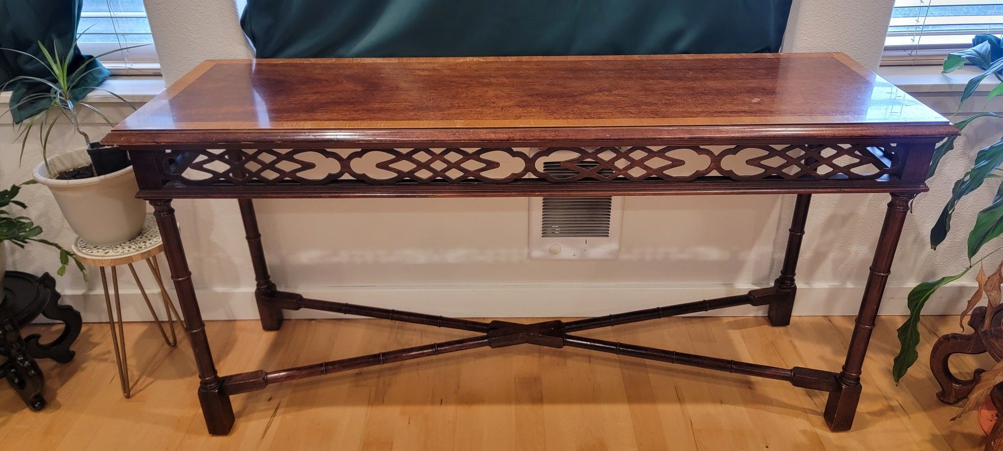 Thomasville Console Table
Vintage 