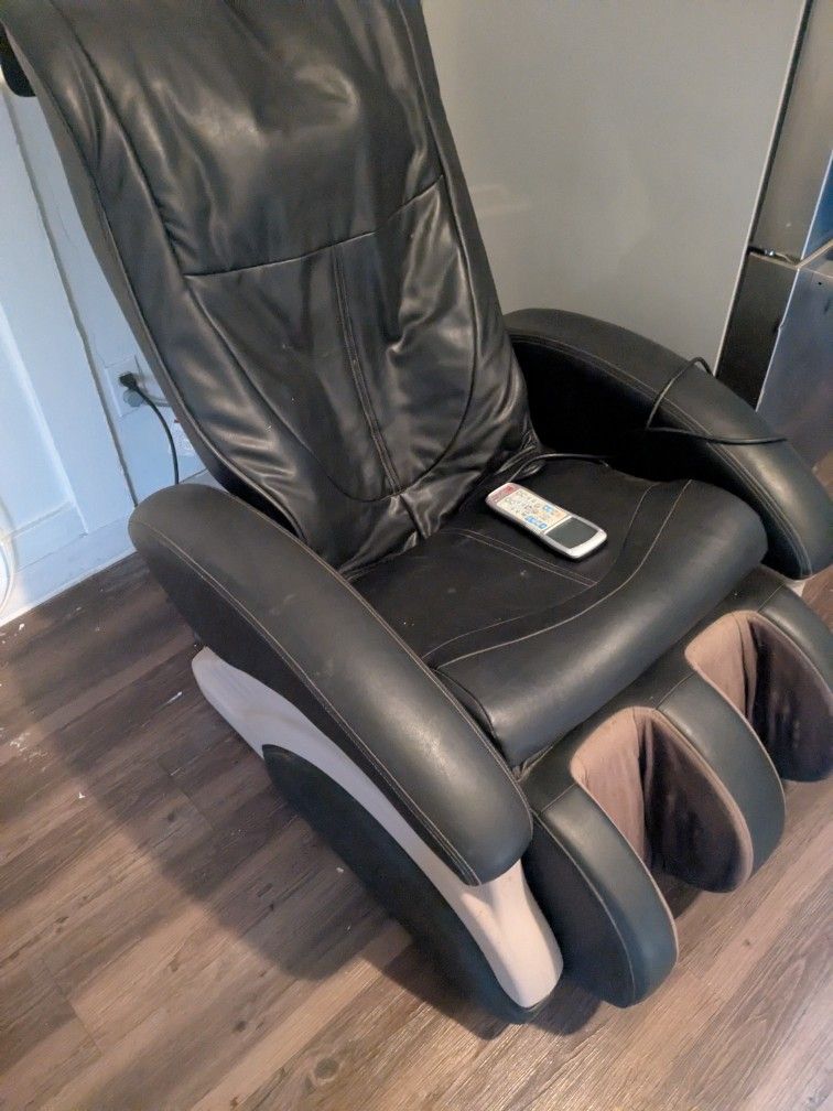 Massage Chair for Sale in Hazard, CA - OfferUp