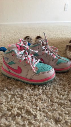 Little girl, Air Jordans 6c