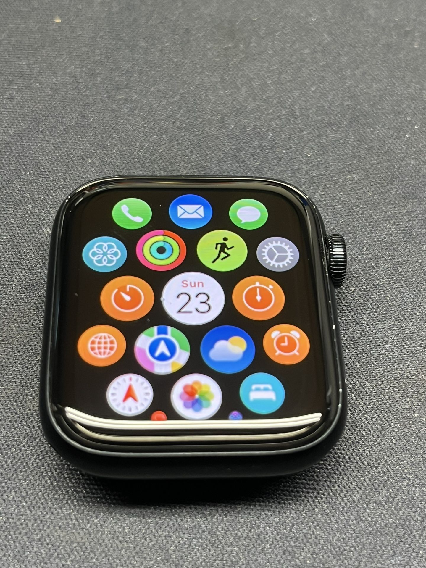 Apple Watch SE (Gen 2) GPS + Cellular 