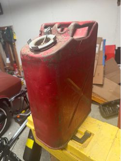 Gas fuel Gallon / Metal