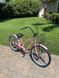 Pink 26” Women’s beach cruiser bike