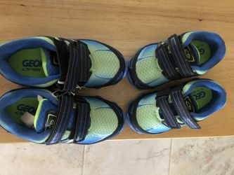 toddle sneakers - Geofoam