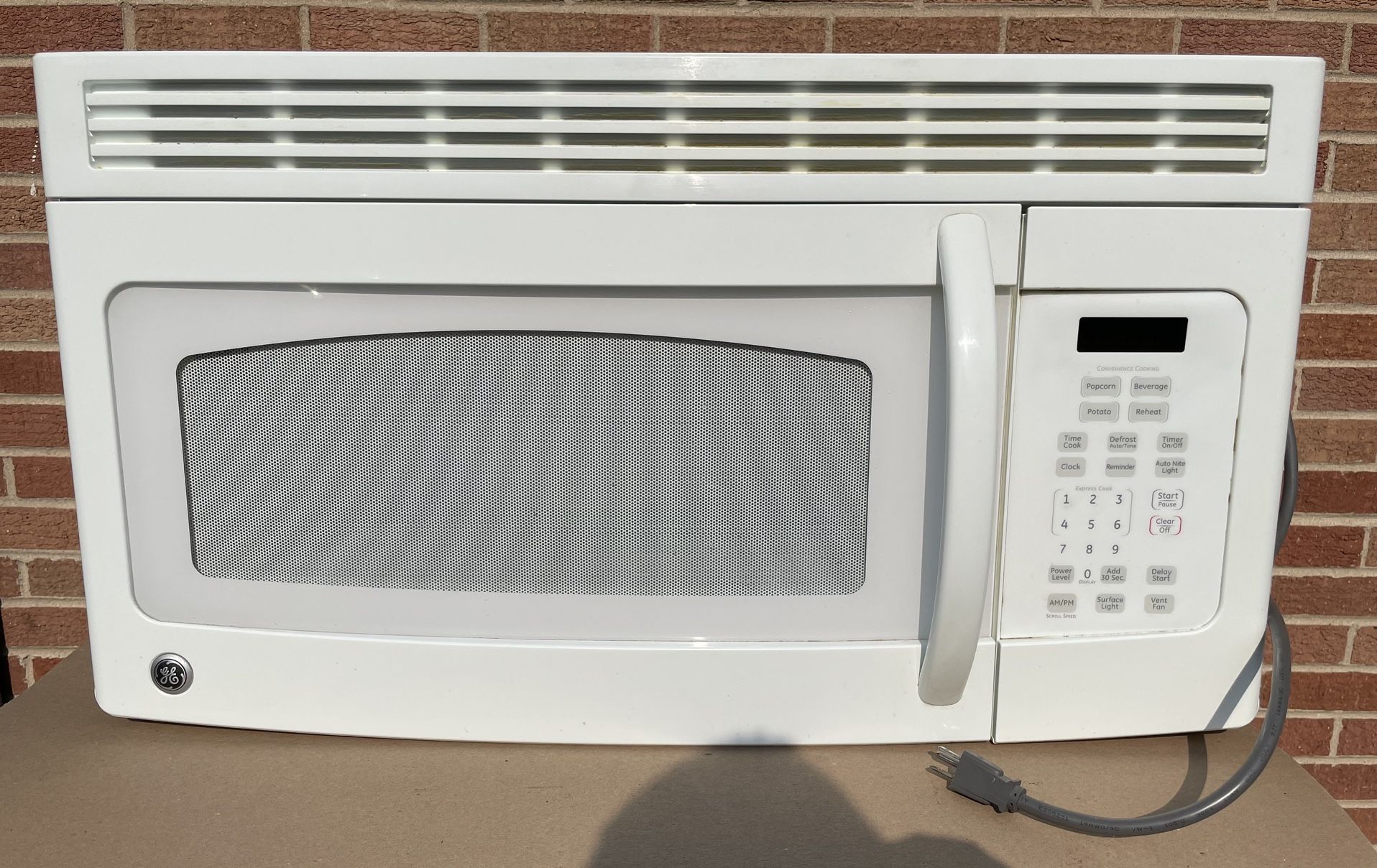 General Electric - Over The Stove Microwave